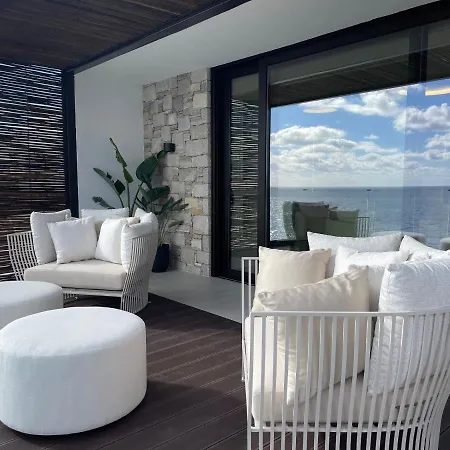 Mystique Luxury Achlia