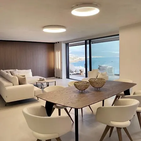 Mystique Luxury Achlia