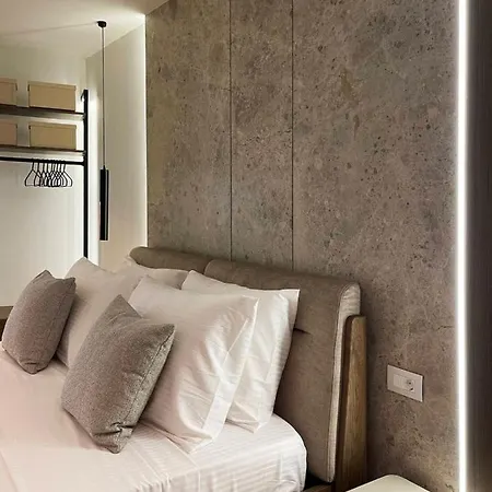 Mystique Luxury * Ahliá